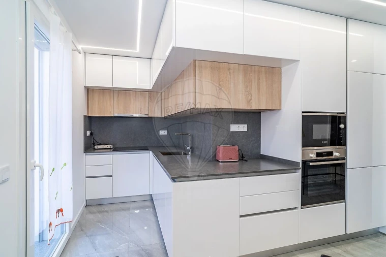 Apartamento T3 para Venda em Buarcos Foto 3