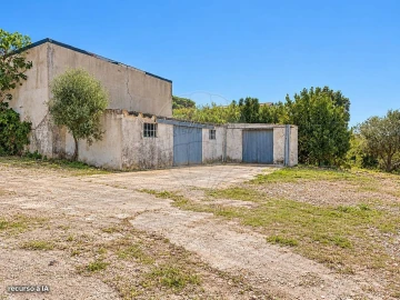 Armazém para Venda em Almargem do Bispo, Pêro Pinheiro e Montelavar