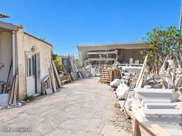 Armazém para Venda em Almargem do Bispo, Pêro Pinheiro e Montelavar