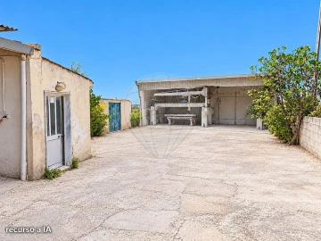 Armazém para Venda em Almargem do Bispo, Pêro Pinheiro e Montelavar