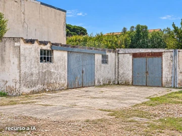 Armazém para Venda em Almargem do Bispo, Pêro Pinheiro e Montelavar