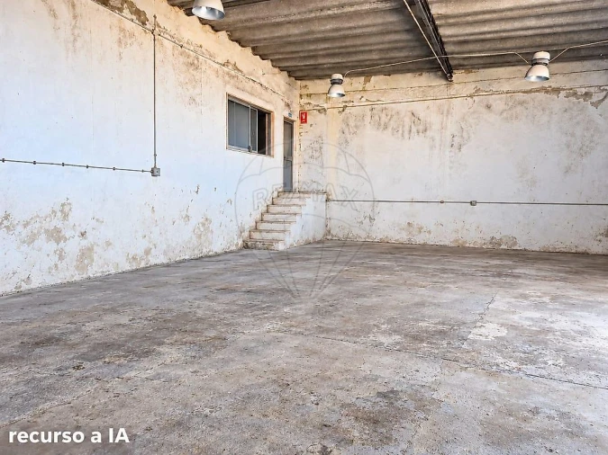 Armazém para Venda em Almargem do Bispo, Pêro Pinheiro e Montelavar Foto 9