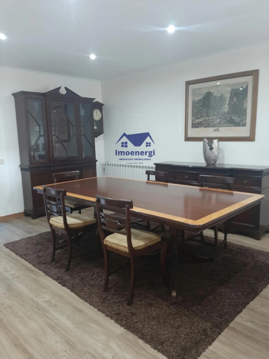 Moradia T5 para Venda em Póvoa de Varzim, Beiriz e Argivai Foto 3