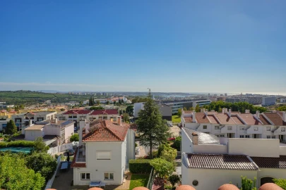 Moradia T4 para Venda em Alfragide