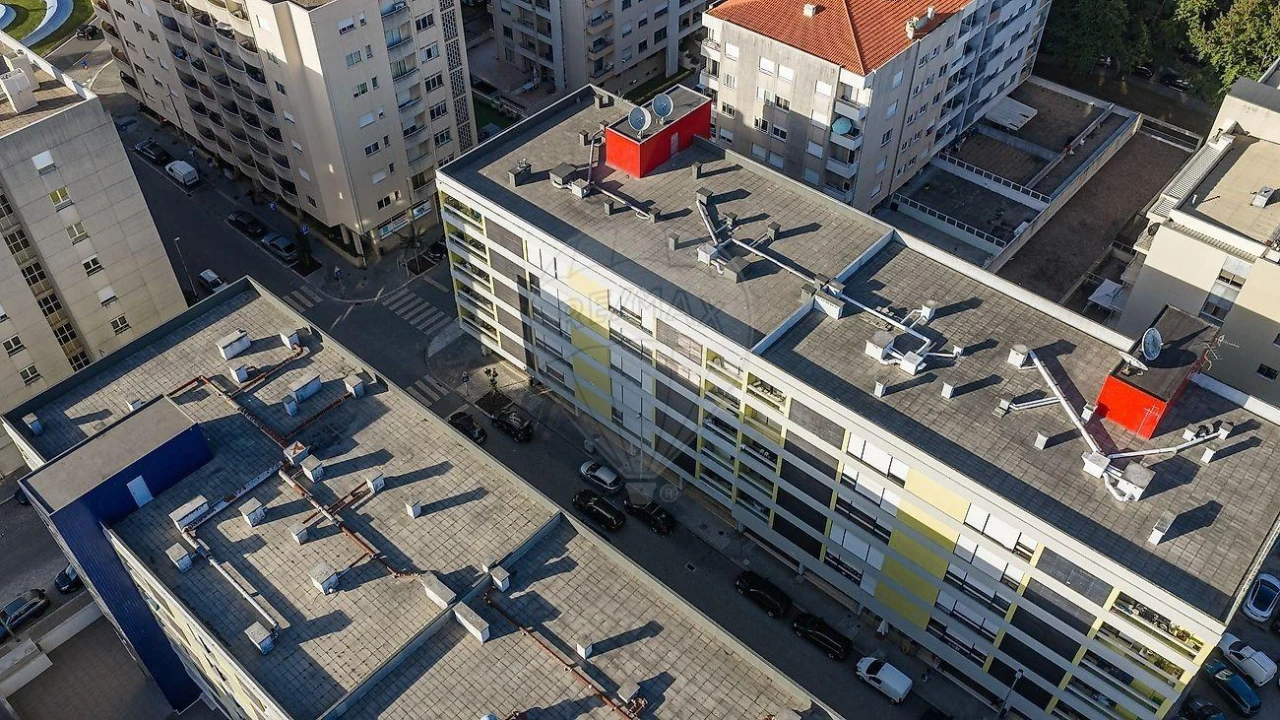 Apartamento T2 para Venda em Cidade da Maia Foto 19