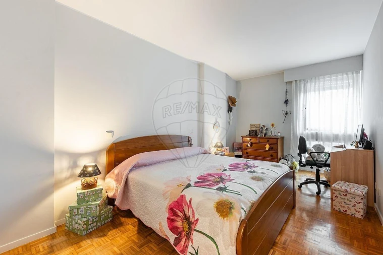 Apartamento T2 para Venda em Cidade da Maia Foto 14