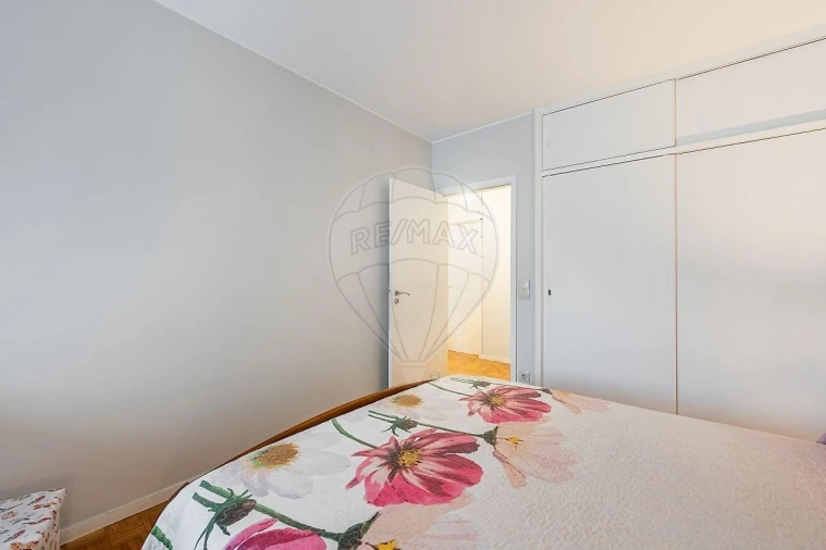 Apartamento T2 para Venda em Cidade da Maia Foto 16