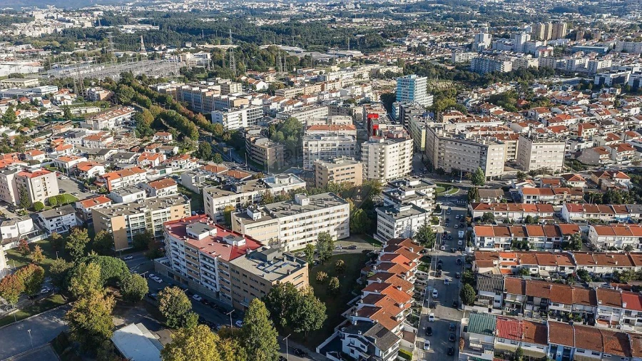 Apartamento T2 para Venda em Cidade da Maia Foto 21