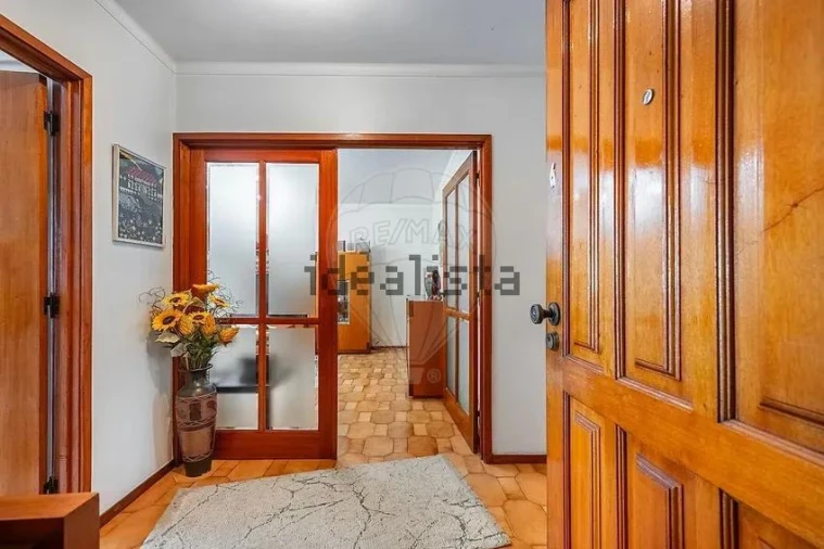 Apartamento T2 para Venda em Caldelas Foto 13