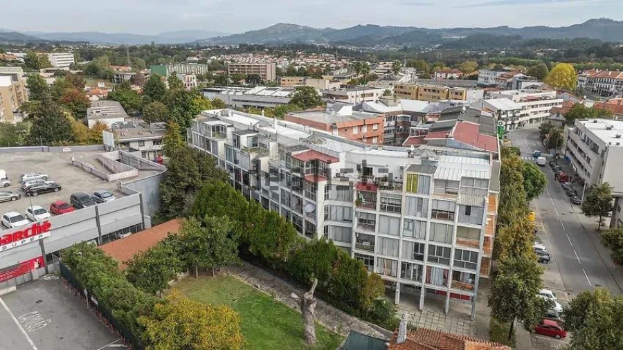 Apartamento T2 para Venda em Caldelas Foto 18