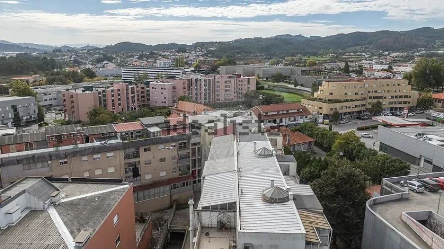 Apartamento T2 para Venda em Caldelas Foto 25