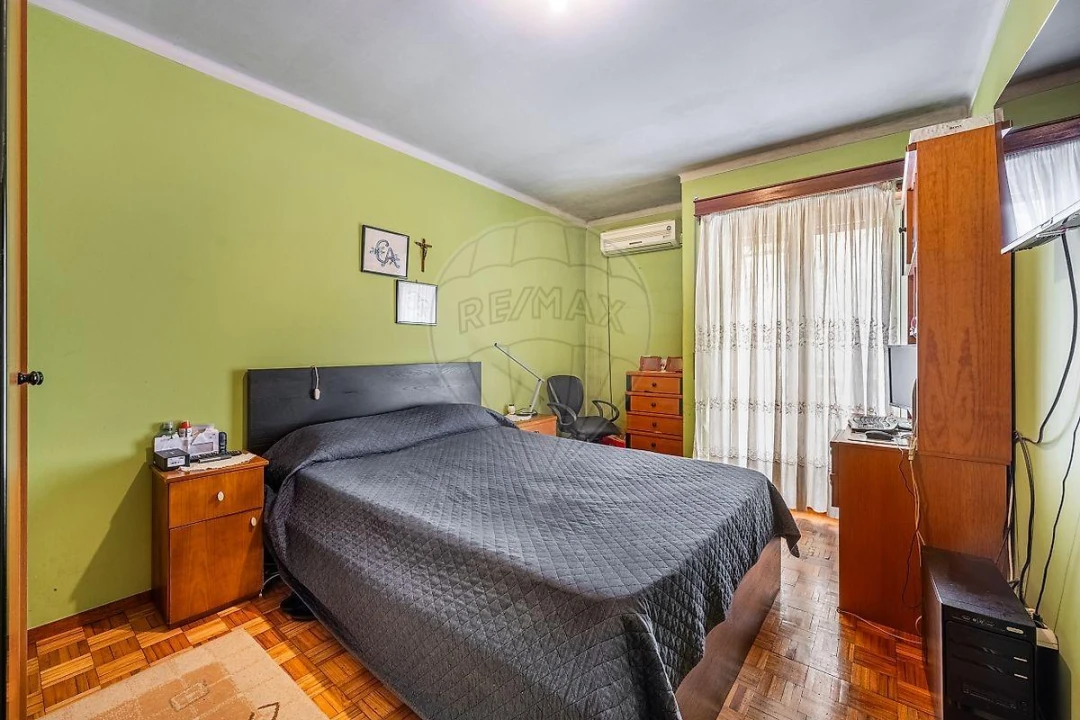 Apartamento T2 para Venda em Caldelas Foto 12