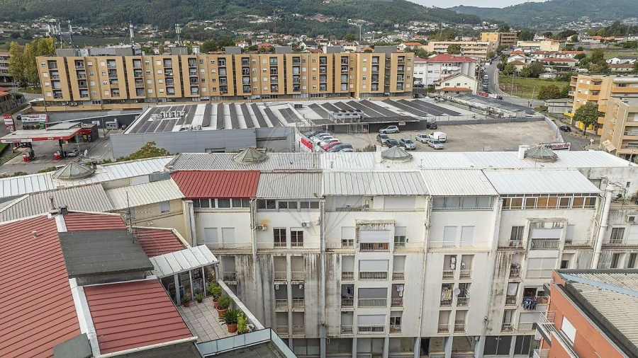 Apartamento T2 para Venda em Caldelas Foto 23