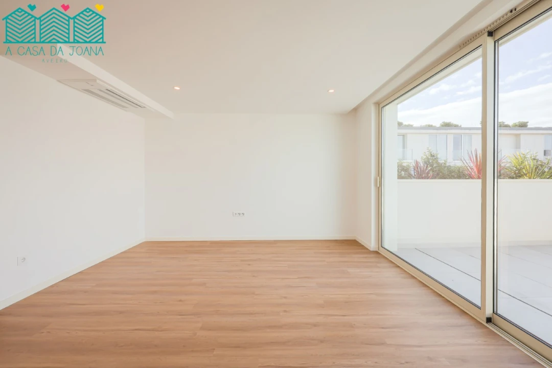 Apartamento T2 para Venda em Glória e Vera Cruz Foto 7