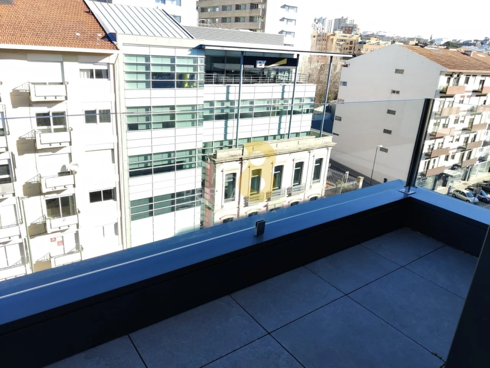 Apartamento T3 para Venda em Cedofeita, Santo Ildefonso, Sé, Miragaia, São Nicolau e Vitória Foto 6
