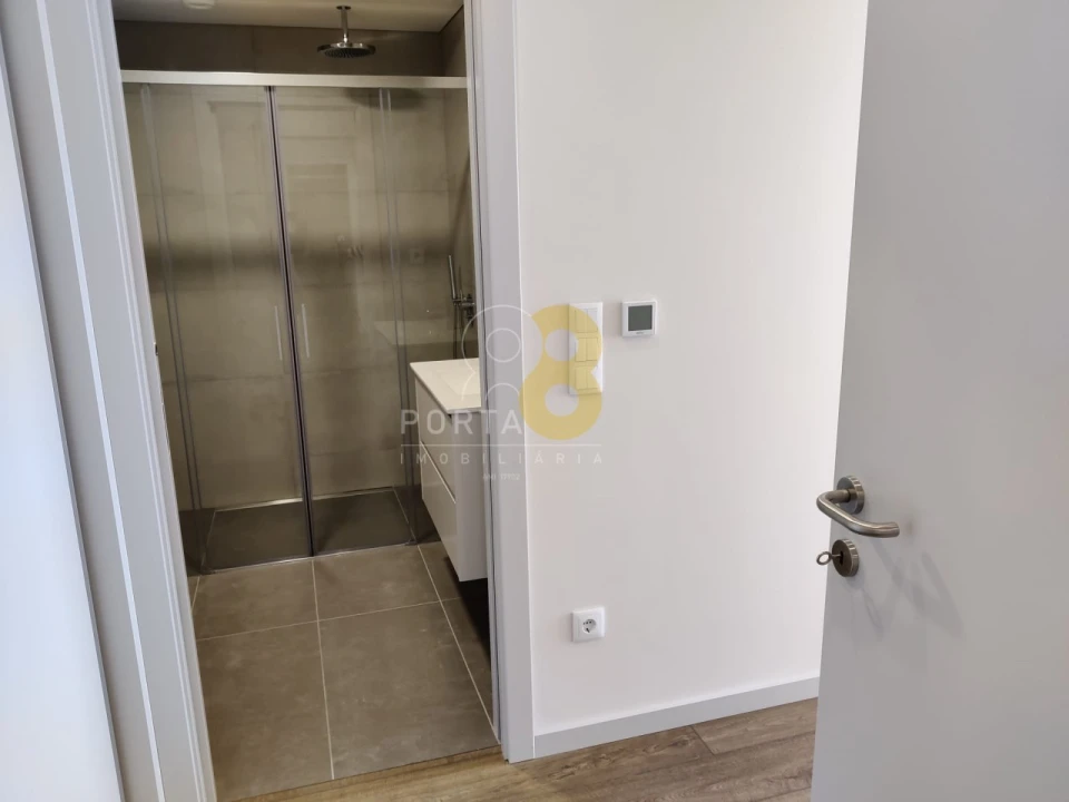 Apartamento T3 para Venda em Cedofeita, Santo Ildefonso, Sé, Miragaia, São Nicolau e Vitória Foto 11