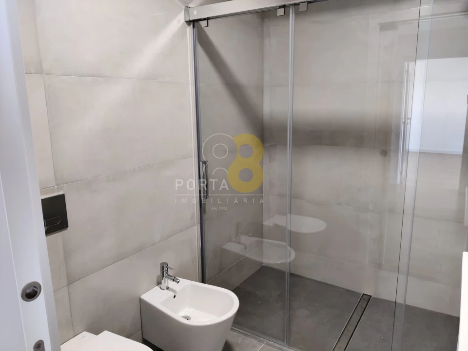 Apartamento T3 para Venda em Cedofeita, Santo Ildefonso, Sé, Miragaia, São Nicolau e Vitória Foto 12