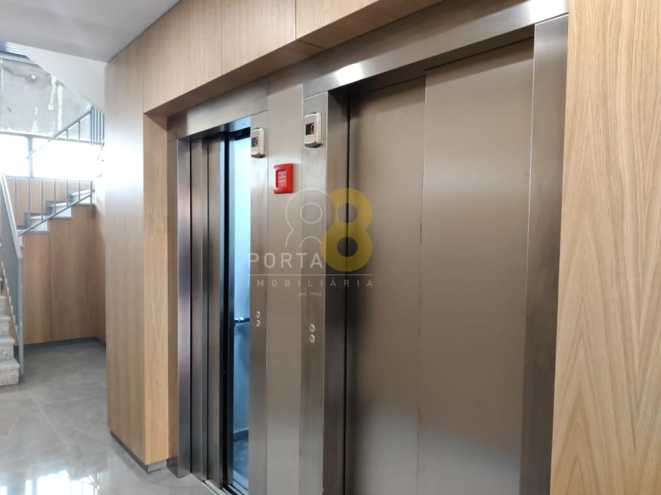 Apartamento T3 para Venda em Cedofeita, Santo Ildefonso, Sé, Miragaia, São Nicolau e Vitória Foto 23