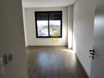 Apartamento T3 para Venda em Cedofeita, Santo Ildefonso, Sé, Miragaia, São Nicolau e Vitória