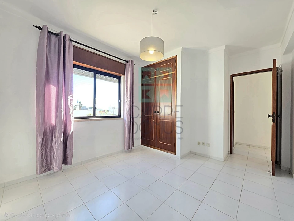 Apartamento T2 para Arrendamento em Vila Nova de Cacela Foto 8