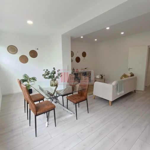 Apartamento T3 para Venda em Benfica Foto 8