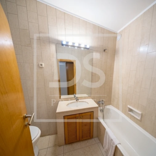 Apartamento T5 para Venda em Bonfim Foto 16