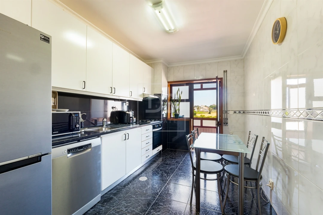 Apartamento T1 para Venda em Rio Tinto Foto 3