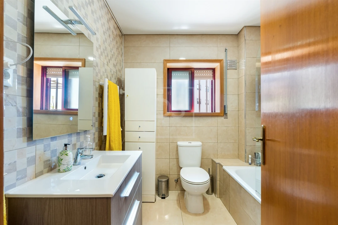 Apartamento T1 para Venda em Rio Tinto Foto 20