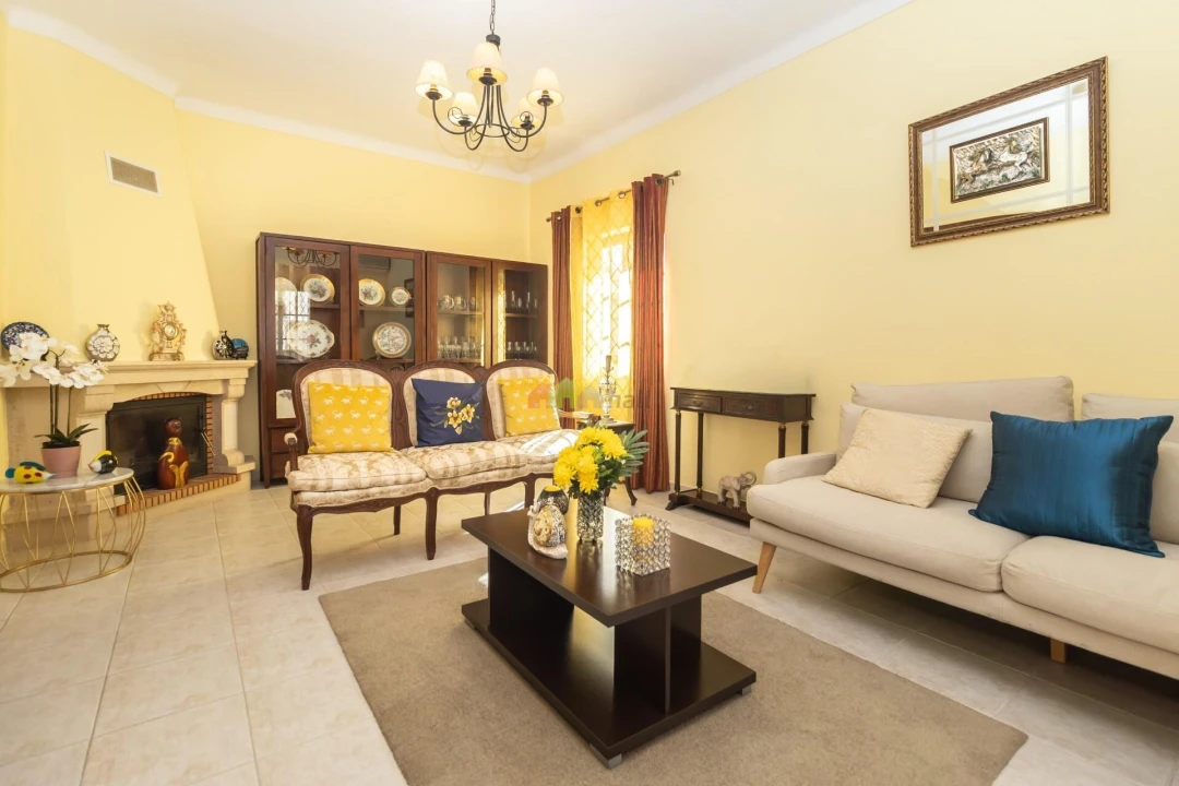 Moradia T3 para Venda em Quinta do Conde Foto 5