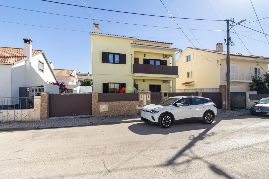 Moradia T3 para Venda em Quinta do Conde Foto 34