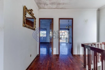 Moradia T4 para Venda em Perafita, Lavra e Santa Cruz do Bispo