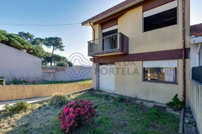 Moradia T4 para Venda em Perafita, Lavra e Santa Cruz do Bispo