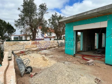 Moradia T3 para Venda em Salir de Matos