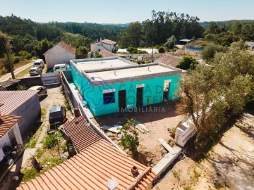 Moradia T3 para Venda em Salir de Matos