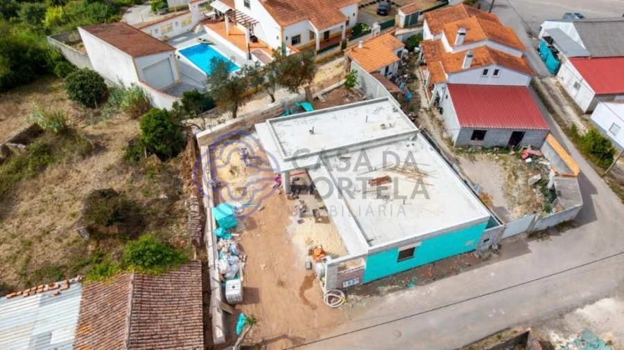 Moradia T3 para Venda em Salir de Matos Foto 39