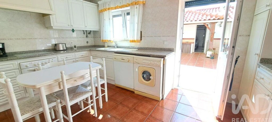 Moradia T3 para Venda em Lourinhã e Atalaia Foto 11
