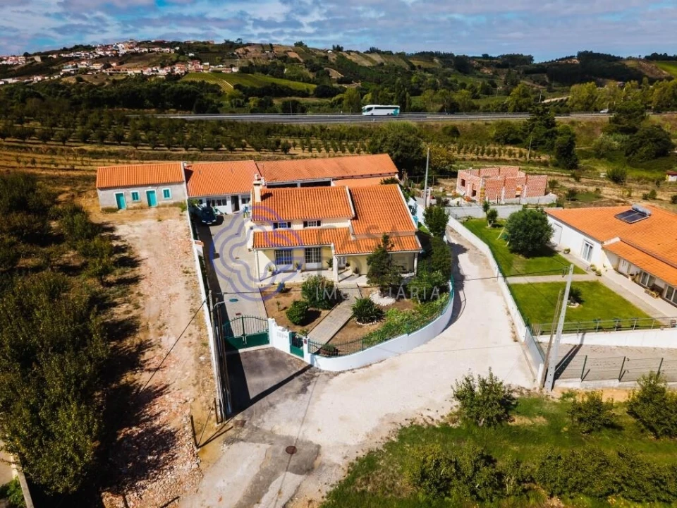 Moradia T3 para Venda em Roliça Foto 1