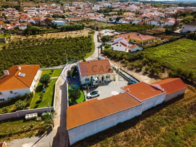Moradia T3 para Venda em Roliça Foto 5