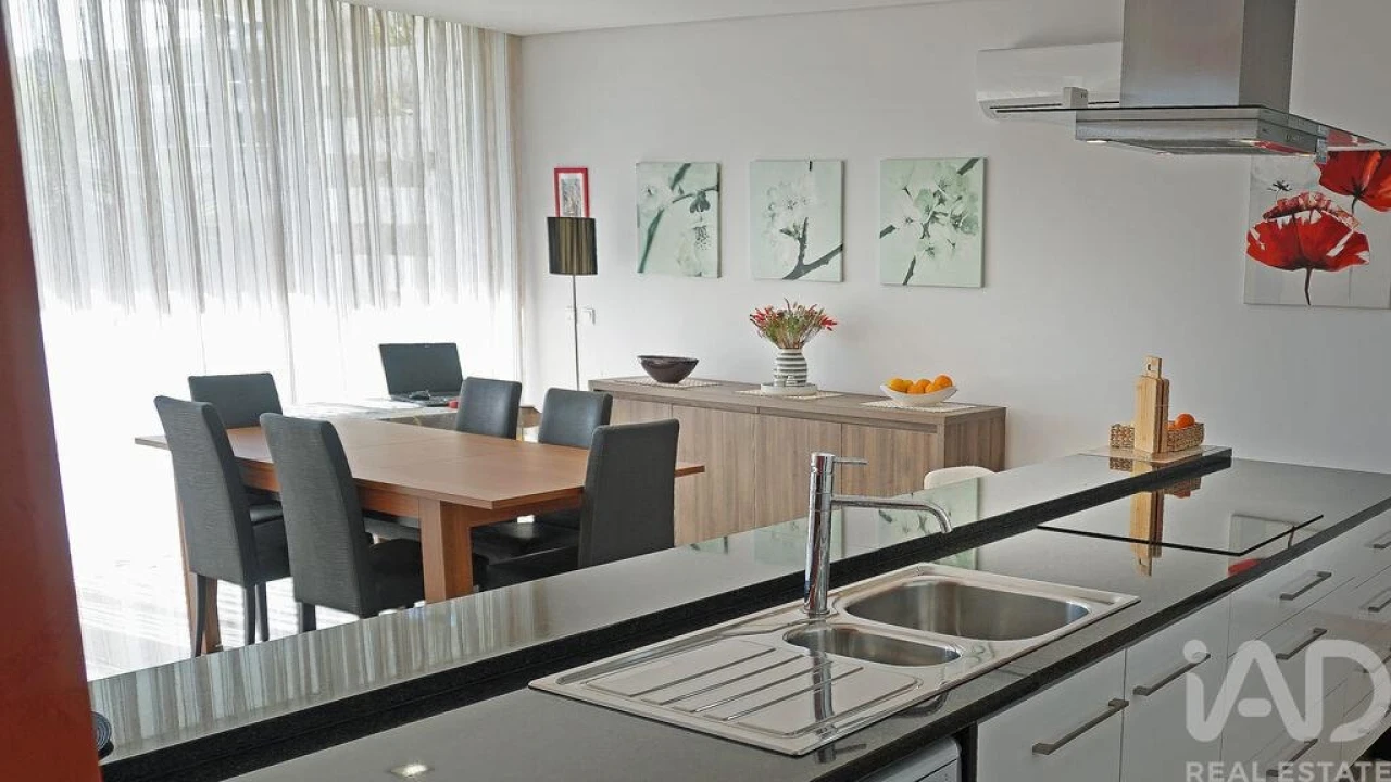 Apartamento T2 para Venda em São Martinho do Porto Foto 9