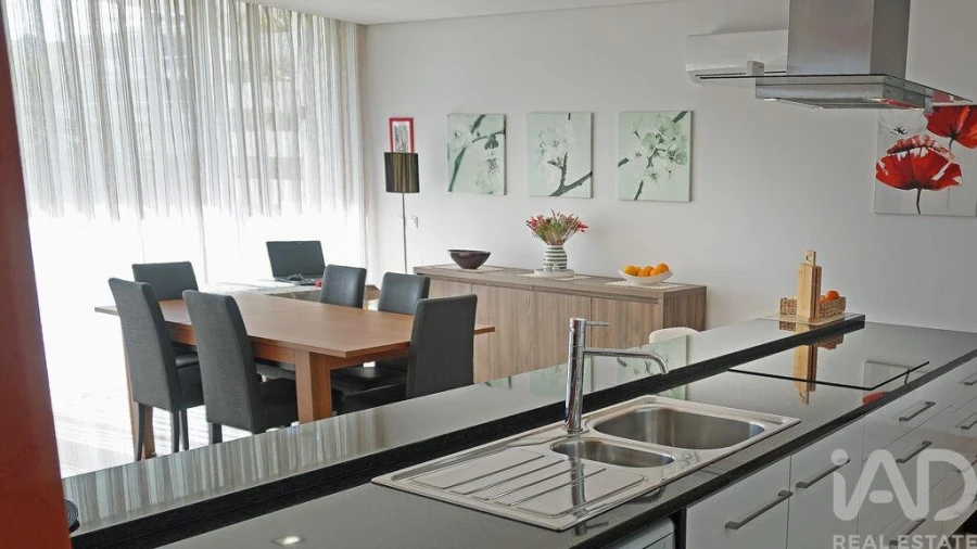 Apartamento T2 para Venda em São Martinho do Porto Foto 9