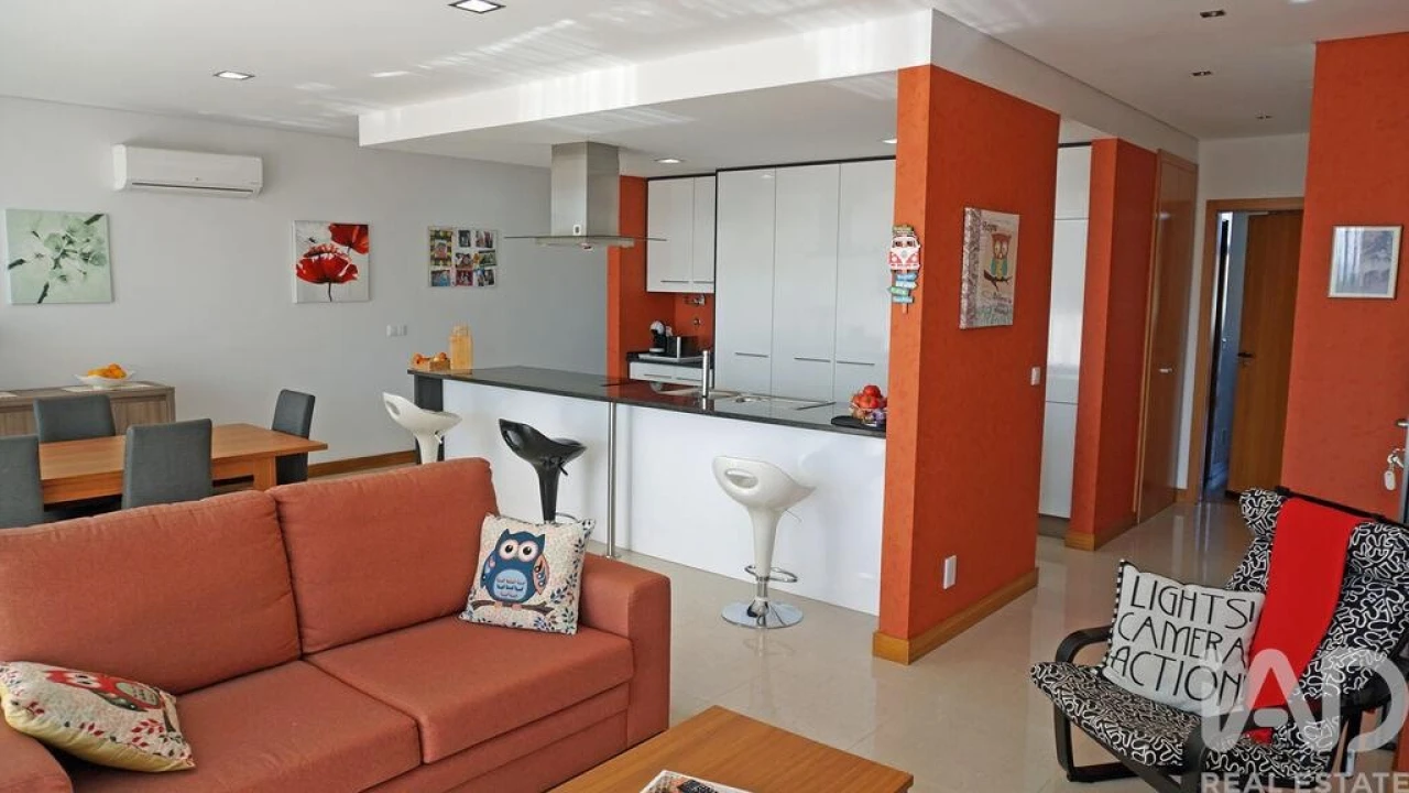 Apartamento T2 para Venda em São Martinho do Porto Foto 2