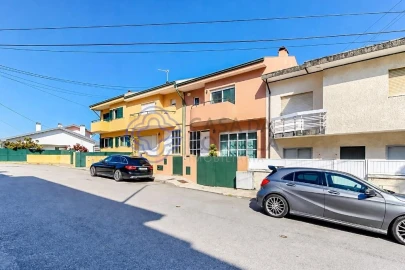 Moradia T3 para Venda em Oliveira do Douro