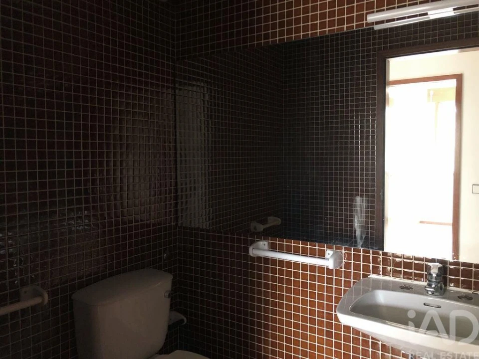 Apartamento T3 para Arrendamento em Lordelo do Ouro e Massarelos Foto 6