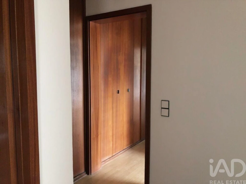 Apartamento T3 para Arrendamento em Lordelo do Ouro e Massarelos Foto 7