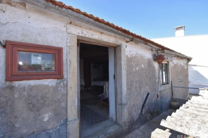 Moradia T3 para Venda em São Miguel, Santa Eufémia e Rabaçal