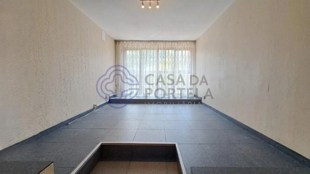 Loja para Arrendamento em Bonfim Foto 7