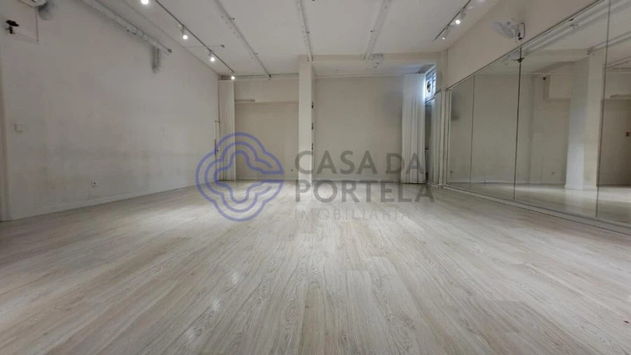 Loja para Arrendamento em Bonfim Foto 12