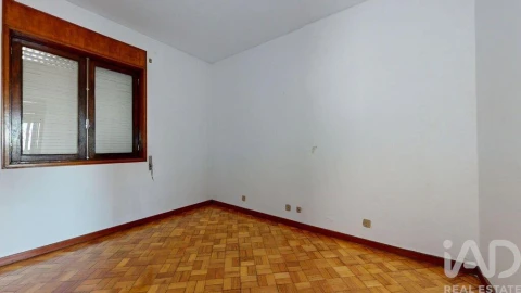 Moradia T5 para Venda em Pedrouços