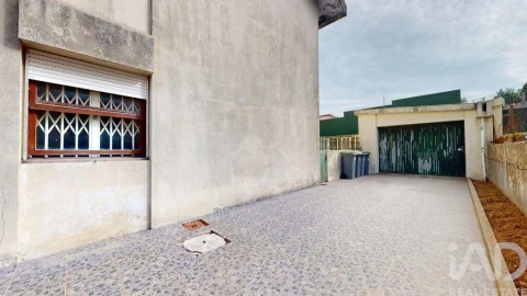 Moradia T5 para Venda em Pedrouços