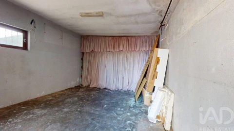 Moradia T5 para Venda em Pedrouços